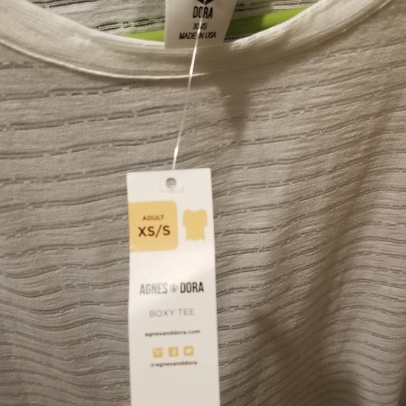 NWT white and gray striped Agnes & Dora boxy tee - Picture 3 of 4